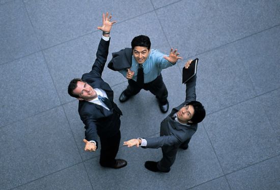 贵金属市场强势突破：白银创历史新高，黄金同步走高