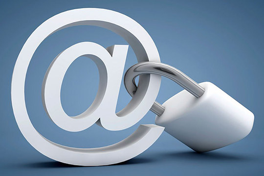 黄金突破七周高位，美联储政策分歧支撑多头格局